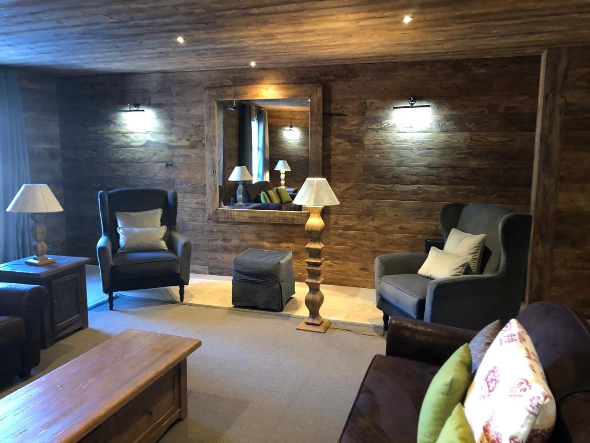 Arc 1950 Refuge du Montagnard: Ski-In/Ski-Out with Mont Blanc Views Les Arcs  Exterior photo