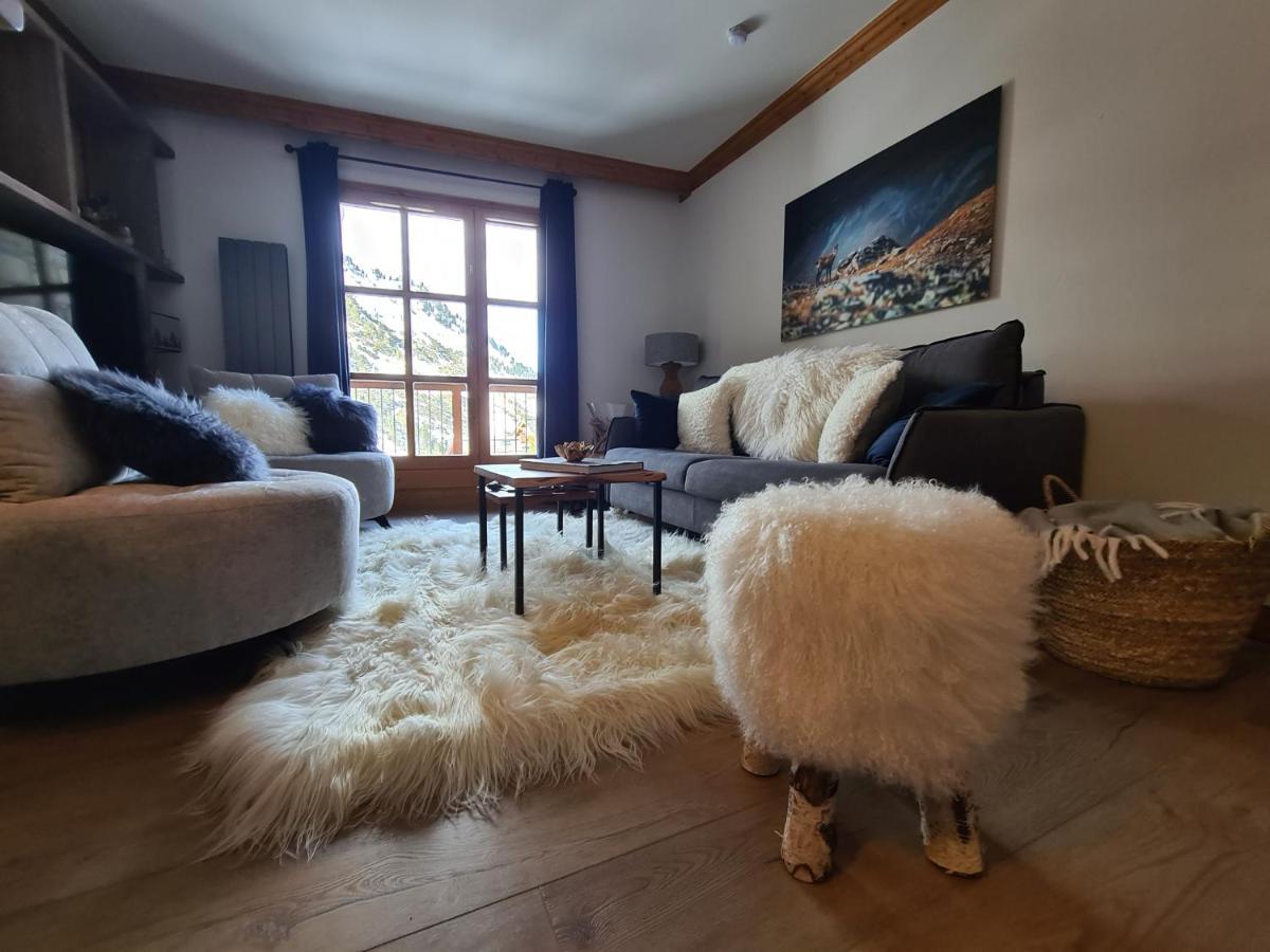 Arc 1950 Refuge du Montagnard: Ski-In/Ski-Out with Mont Blanc Views Les Arcs  Exterior photo