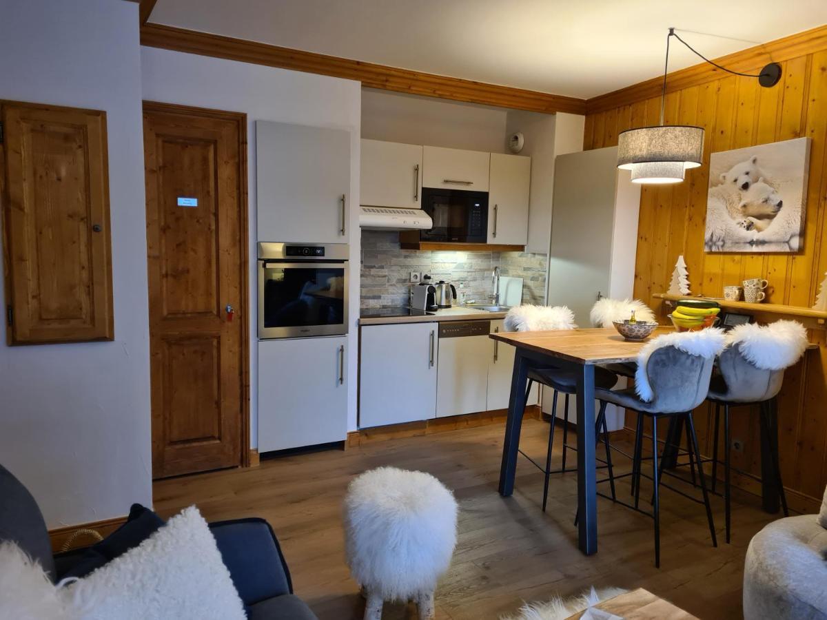 Arc 1950 Refuge du Montagnard: Ski-In/Ski-Out with Mont Blanc Views Les Arcs  Exterior photo