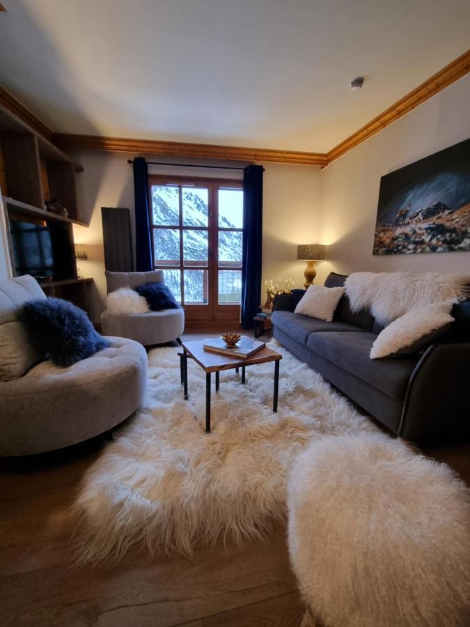 Arc 1950 Refuge du Montagnard: Ski-In/Ski-Out with Mont Blanc Views Les Arcs  Exterior photo