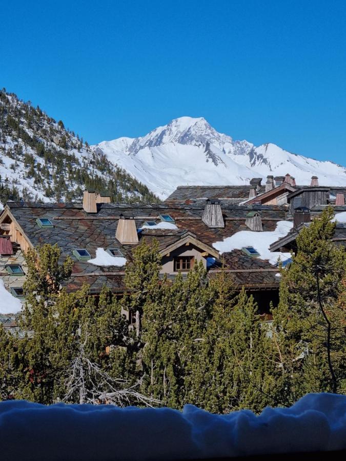 Arc 1950 Refuge du Montagnard: Ski-In/Ski-Out with Mont Blanc Views Apartment Les Arcs  Exterior photo